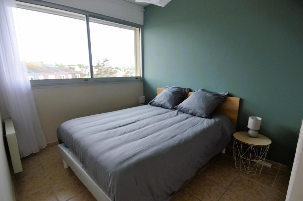 Appartement Au Pied De La Plage - Balcon - Parking Courseulles-sur-Mer Eksteriør billede